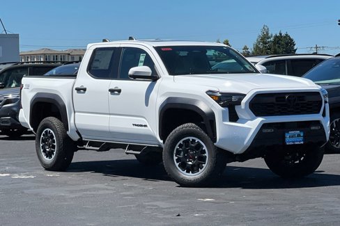New 2025 Toyota Tacoma TRD Off-Road image 2