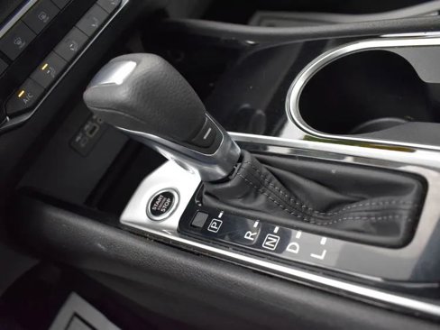 Used 2024 Nissan Altima 2.5 SV image 34