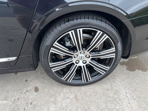 Certified 2025 Volvo S90 B6 Plus image 10