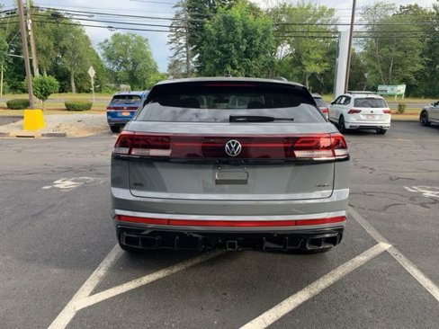 New 2025 Volkswagen Atlas Cross Sport SEL R-Line image 4