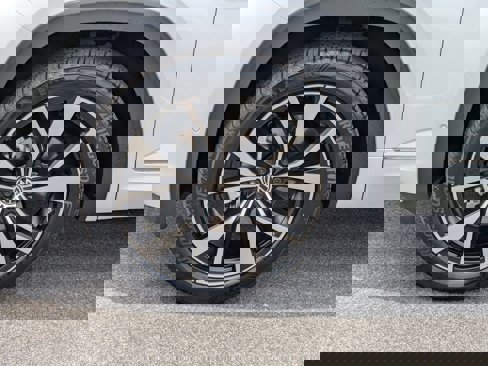 New 2025 Volkswagen Atlas SEL Premium R-Line image 10