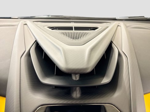 Used 2024 Lamborghini Revuelto image 24