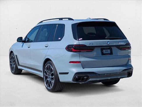 New 2026 BMW X7 M60i image 9