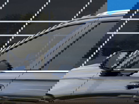 New 2025 Chevrolet Suburban LS image 12
