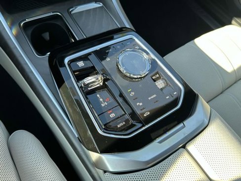New 2025 BMW 760i xDrive image 17