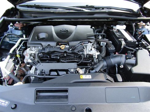 Used 2020 Toyota Camry SE image 39