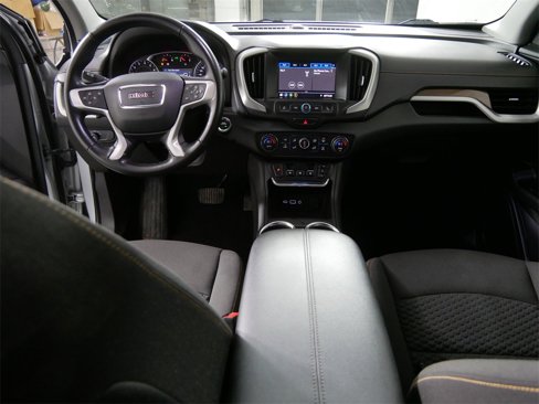 Used 2021 GMC Terrain SLE image 18