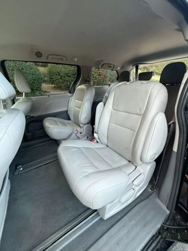 Used 2020 Toyota Sienna XLE image 17