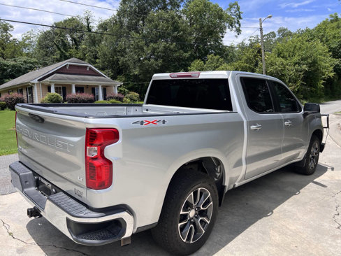 Used 2022 Chevrolet Silverado 1500 LT image 8