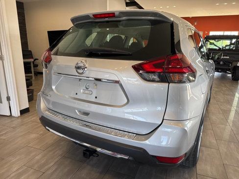 Used 2018 Nissan Rogue S image 14