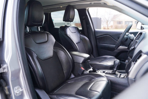 Used 2020 Jeep Cherokee Latitude Plus image 25