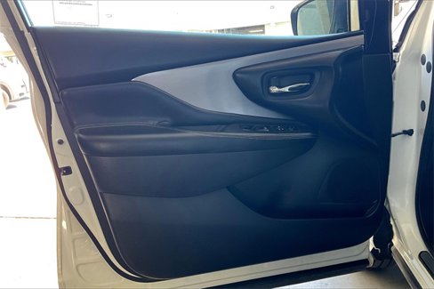 Used 2023 Nissan Murano SV image 22