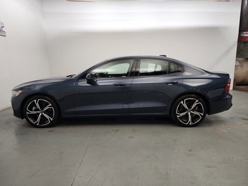 Used 2024 Volvo S60 B5 Core image 6