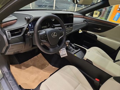 New 2025 Lexus ES 350 w/ Premium Package image 15