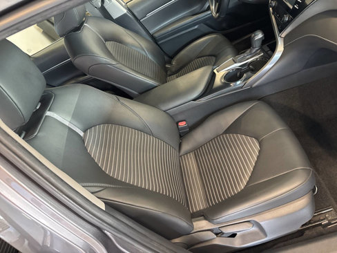 Used 2018 Toyota Camry SE image 21