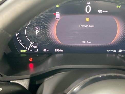 Used 2025 MAZDA CX-70 Plug-In Hybrid w/ Premium Pkg image 12