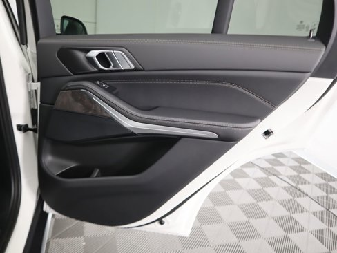 Used 2025 BMW X5 sDrive40i image 28