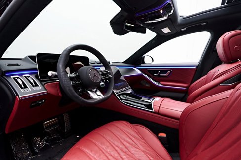 Used 2025 Mercedes-Benz S 63 AMG S image 2