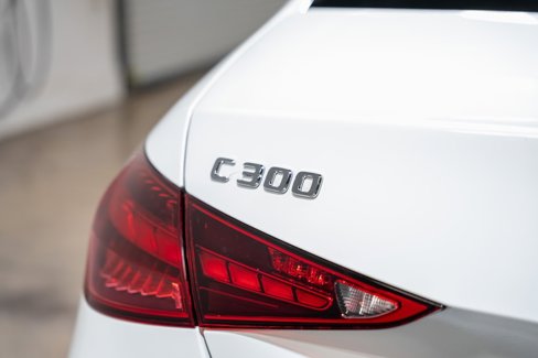Used 2024 Mercedes-Benz C 300 4MATIC Sedan w/ Exclusive Trim Package image 17