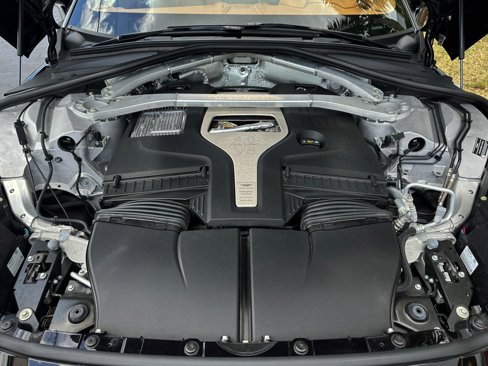 Used 2021 Aston Martin DBX image 52