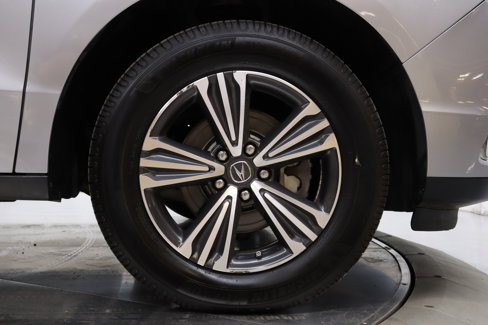 Used 2017 Acura MDX SH-AWD image 32