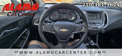 Used 2017 Chevrolet Cruze LT image 38