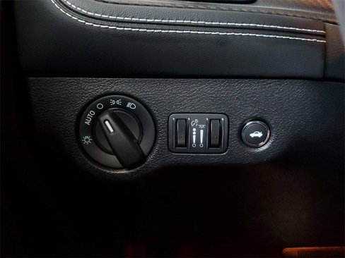 Used 2023 Dodge Challenger SRT Hellcat Redeye image 10