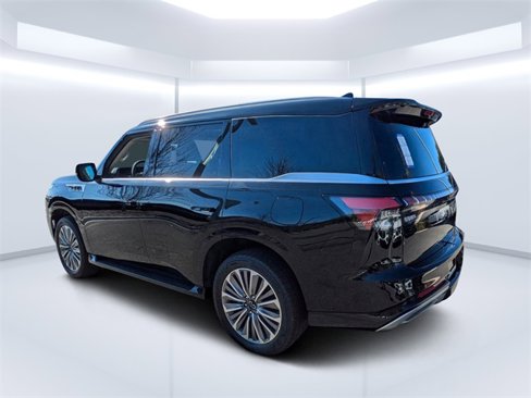 New 2025 INFINITI QX80 Luxe image 5