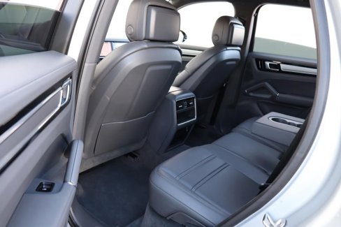 Used 2021 Porsche Cayenne image 20