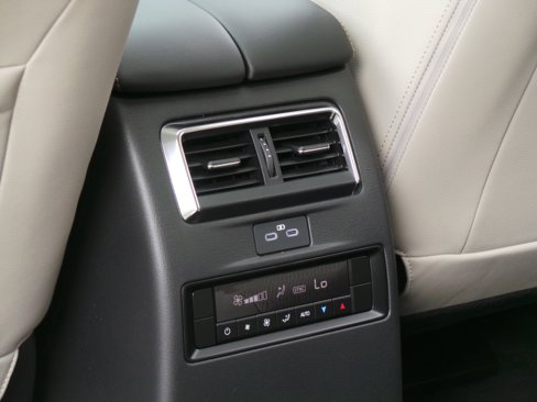 New 2025 MAZDA CX-90 Plug-In Hybrid w/ Preferred image 11
