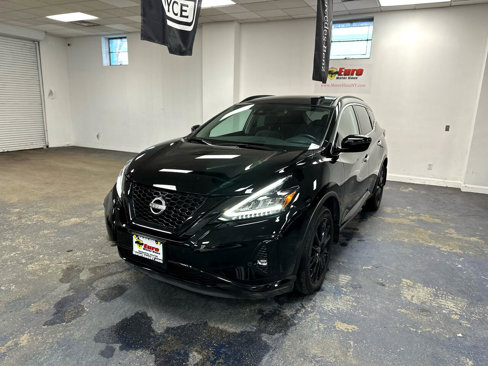 Used 2023 Nissan Murano SV image 2