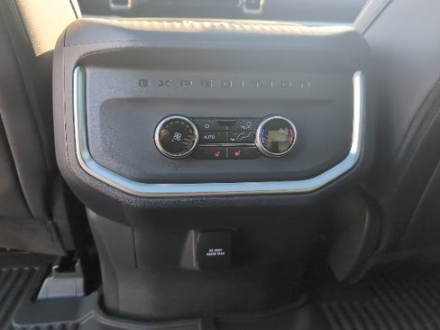 New 2025 Ford Expedition Max Platinum w/ Stealth Performance Package image 19