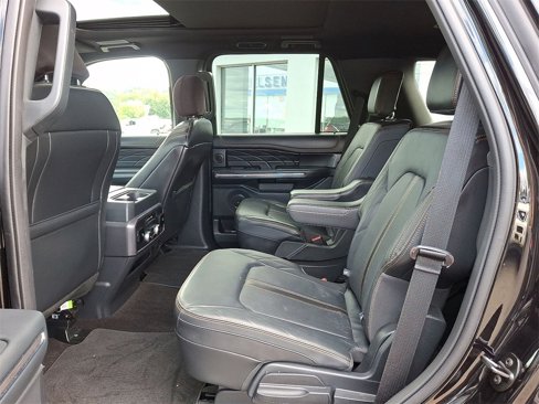 Used 2023 Ford Expedition Platinum image 20