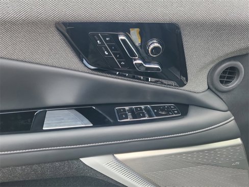 New 2025 Cadillac Optiq Sport 1 w/ LPO, Floor Liner Package image 8