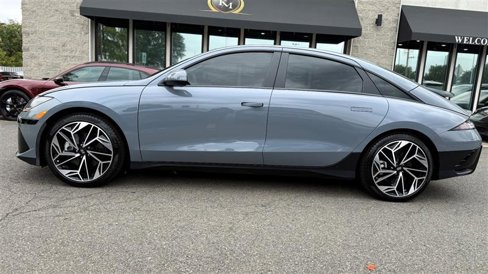 Used 2024 Hyundai Ioniq 6 SEL image 2