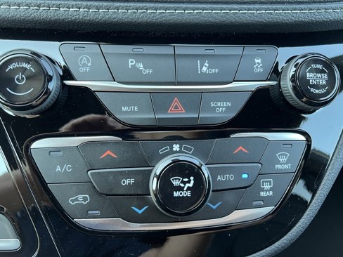 New 2026 Chrysler Pacifica Select image 38