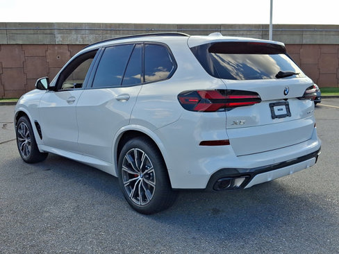 New 2026 BMW X5 xDrive40i image 3