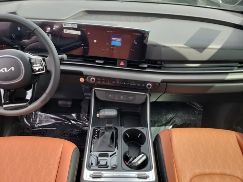 New 2026 Kia Carnival SX image 13