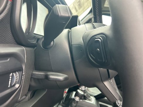 New 2025 Jeep Wrangler Unlimited Rubicon w/ Technology Group image 39