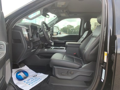New 2025 Ford F250 Lariat w/ Lariat Ultimate Package image 12