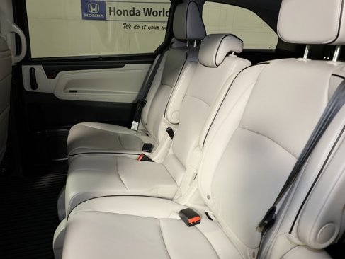 New 2026 Honda Odyssey Touring image 25