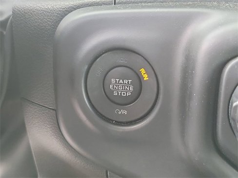 Used 2022 Jeep Wrangler Unlimited Sahara image 31