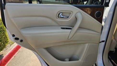 Used 2019 INFINITI QX80 Luxe image 27