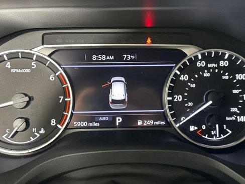 Certified 2025 Nissan Rogue SV image 18