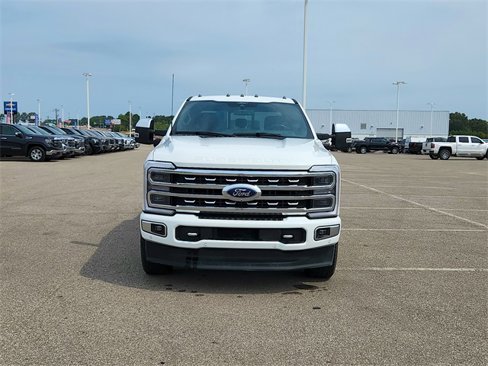 Used 2024 Ford F250 Platinum image 10