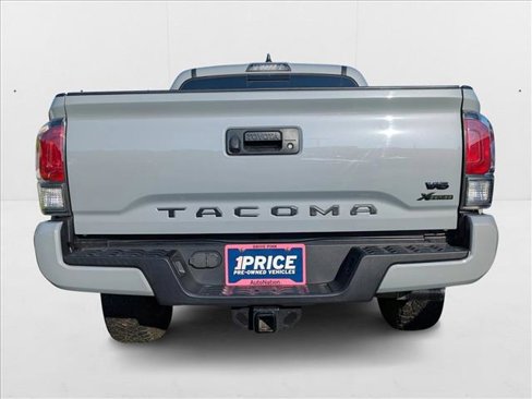 Used 2021 Toyota Tacoma TRD Sport image 5