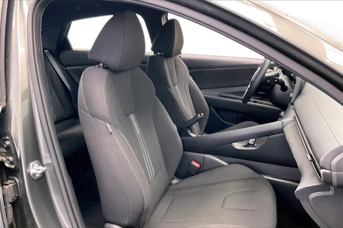 Used 2025 Hyundai Elantra Sport image 6
