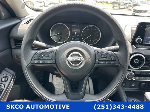 Used 2025 Nissan Sentra S image 18