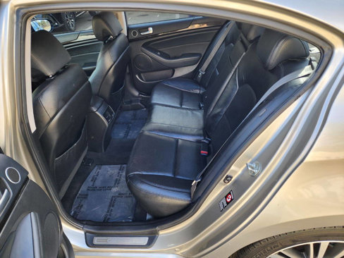 Used 2014 Kia Cadenza Premium image 24