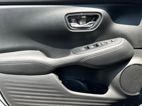 New 2026 Honda HR-V LX image 28